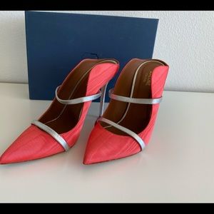 Genuine MALONE SOULIERS Maureen 85 satin pumps